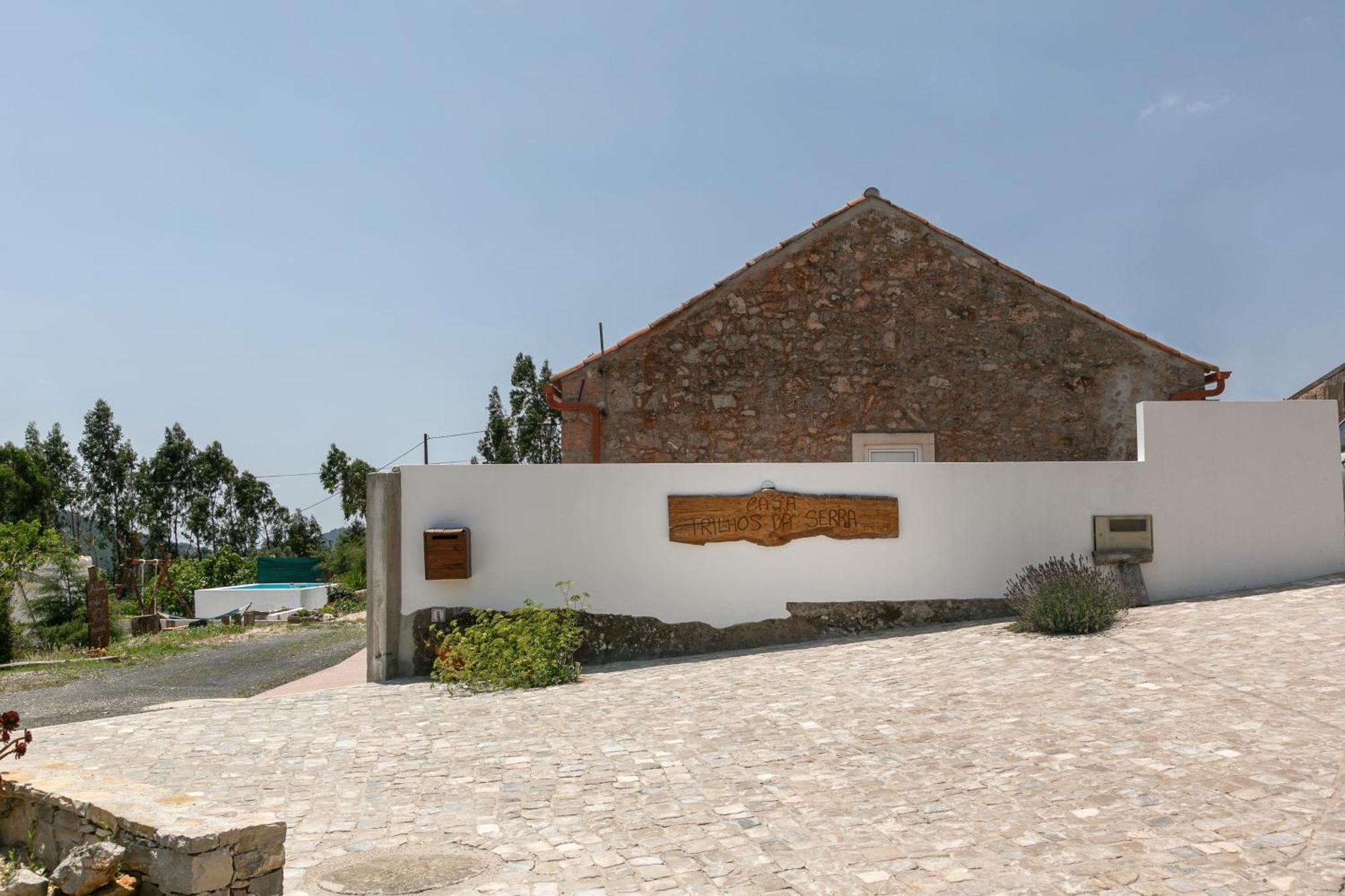 Casa Trilhos Da Serra Alcobertas Bagian luar foto