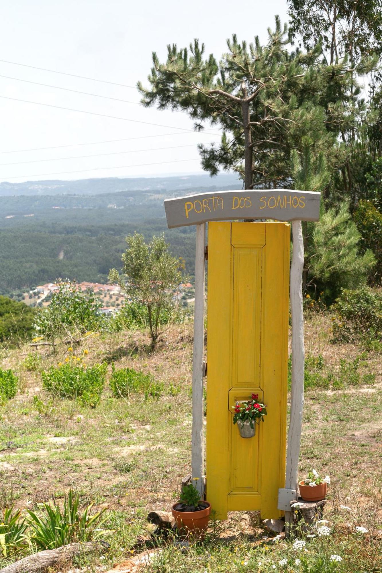 Casa Trilhos Da Serra Alcobertas Bagian luar foto